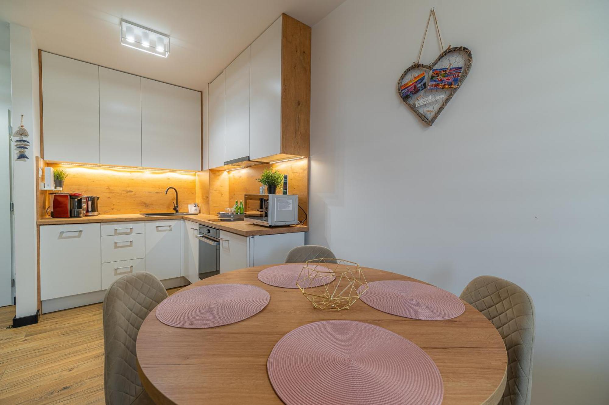 Horyzont Apartamenty - Kapitanski Mostek- Blisko Portu- Sniadania Колобжег Екстер'єр фото